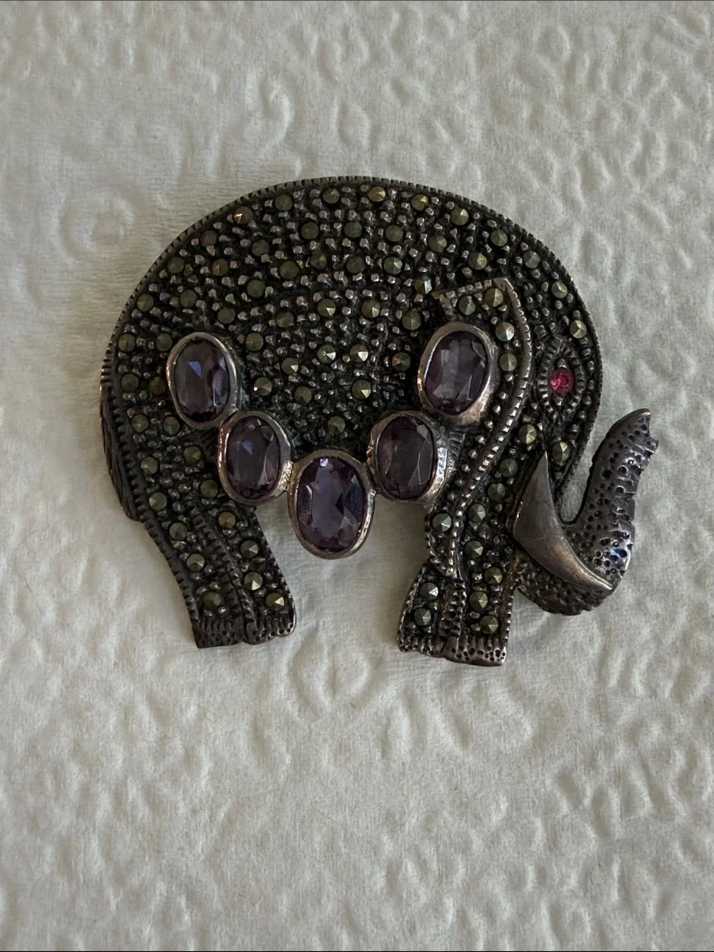 N/A charming vintage